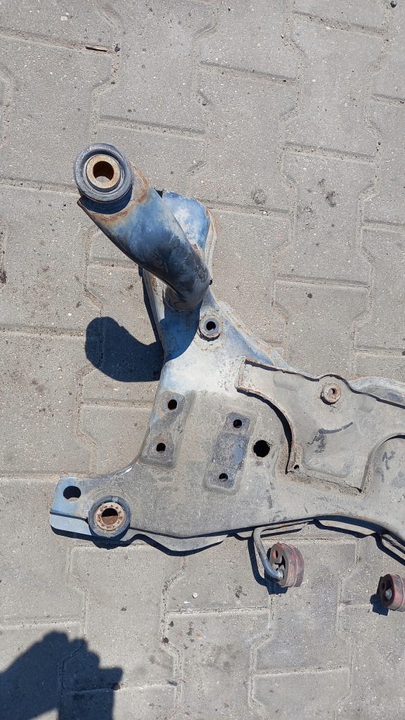 фото №2, Підрамник перед volvo v50