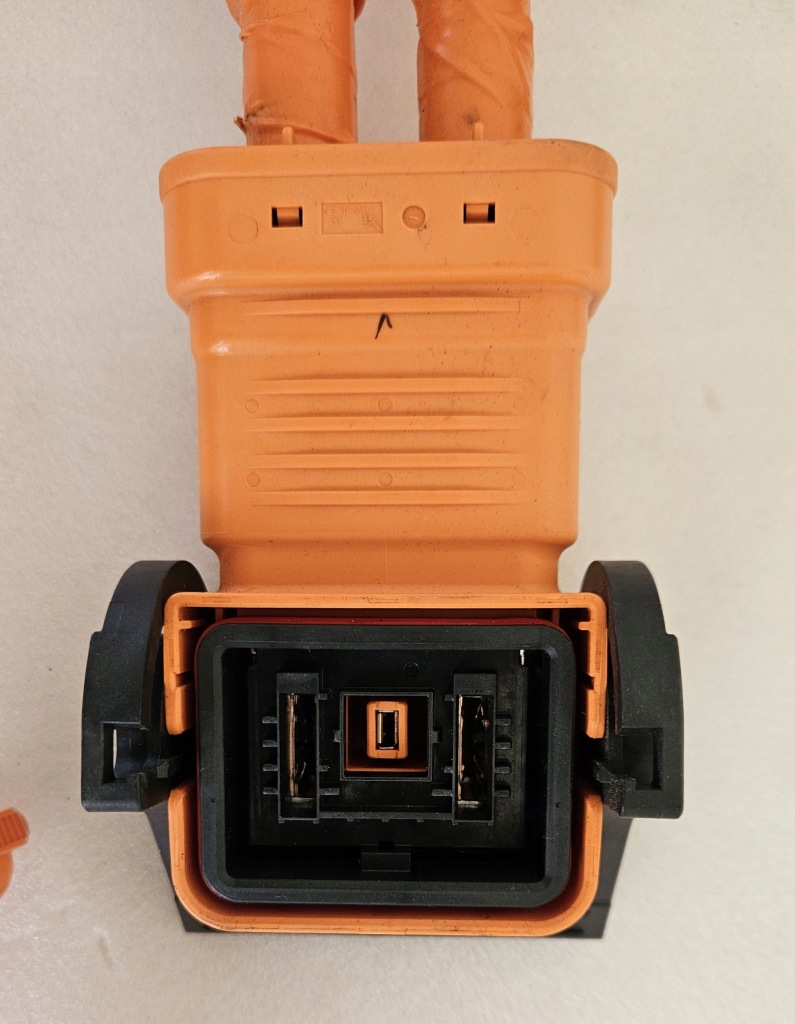 фото №4, Разъём зарядки крышка hyundai kona electric