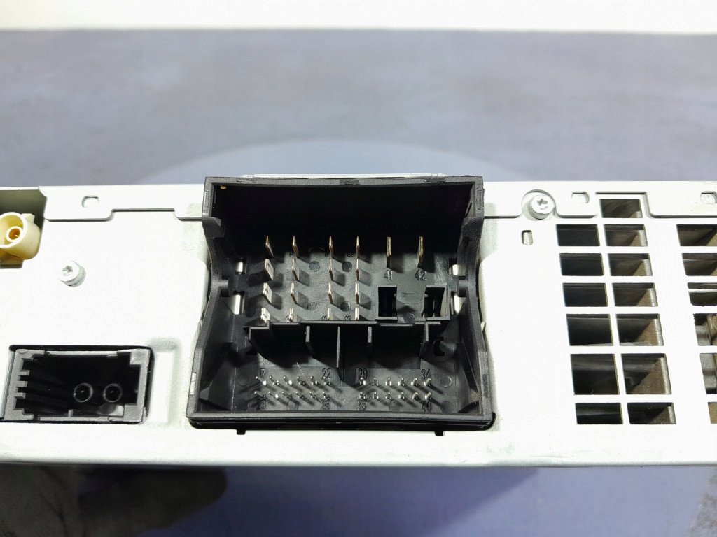 фото №6, Audi a6 c6 блок керування тюнер навігації підсилювач 4g0035056