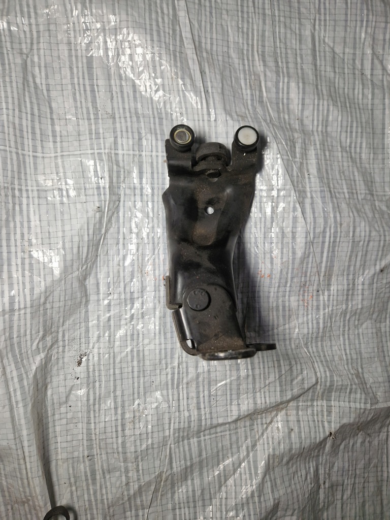 фото №1, Tranist tourneo courier ролик задняя дверь правое