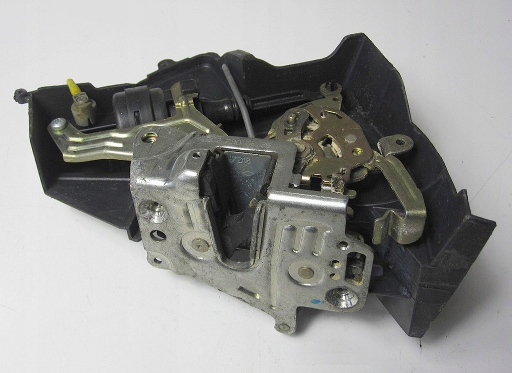 фото №1, Mercedes-benz оригінальний номер 2027330208 замок двері