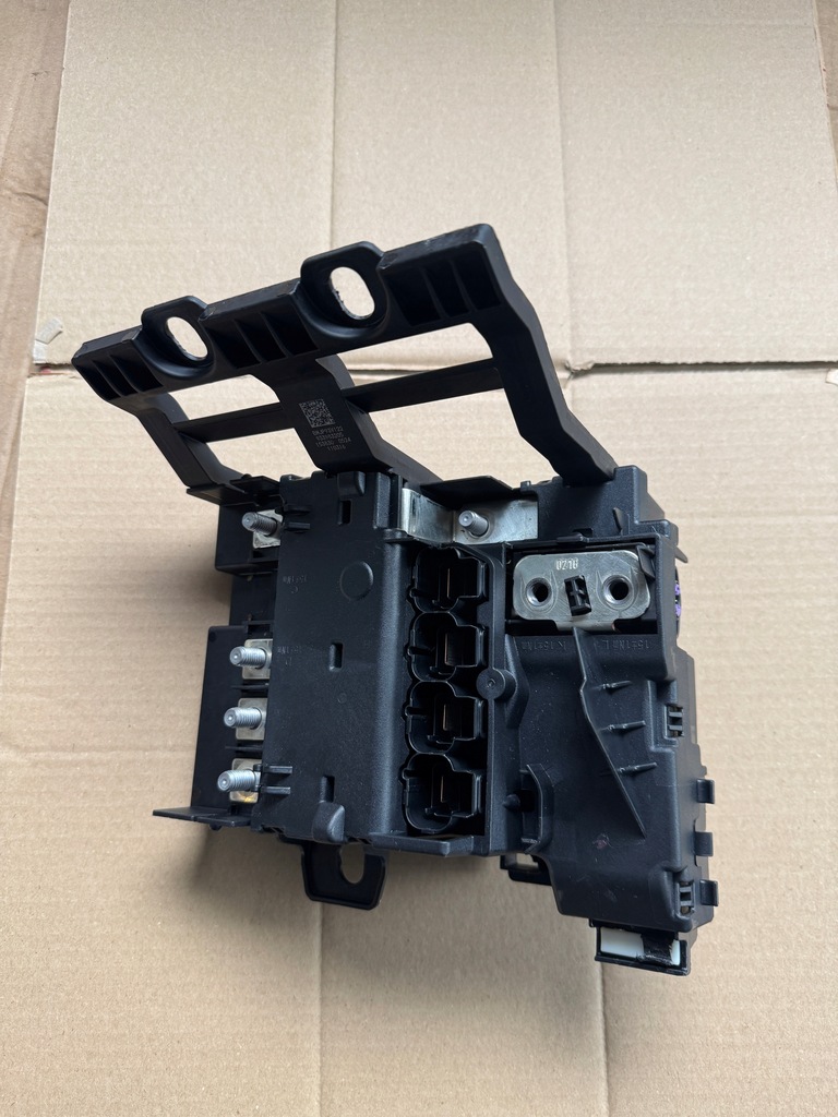 фото №1, Bmw 7 g11 розподільник струму 9339832