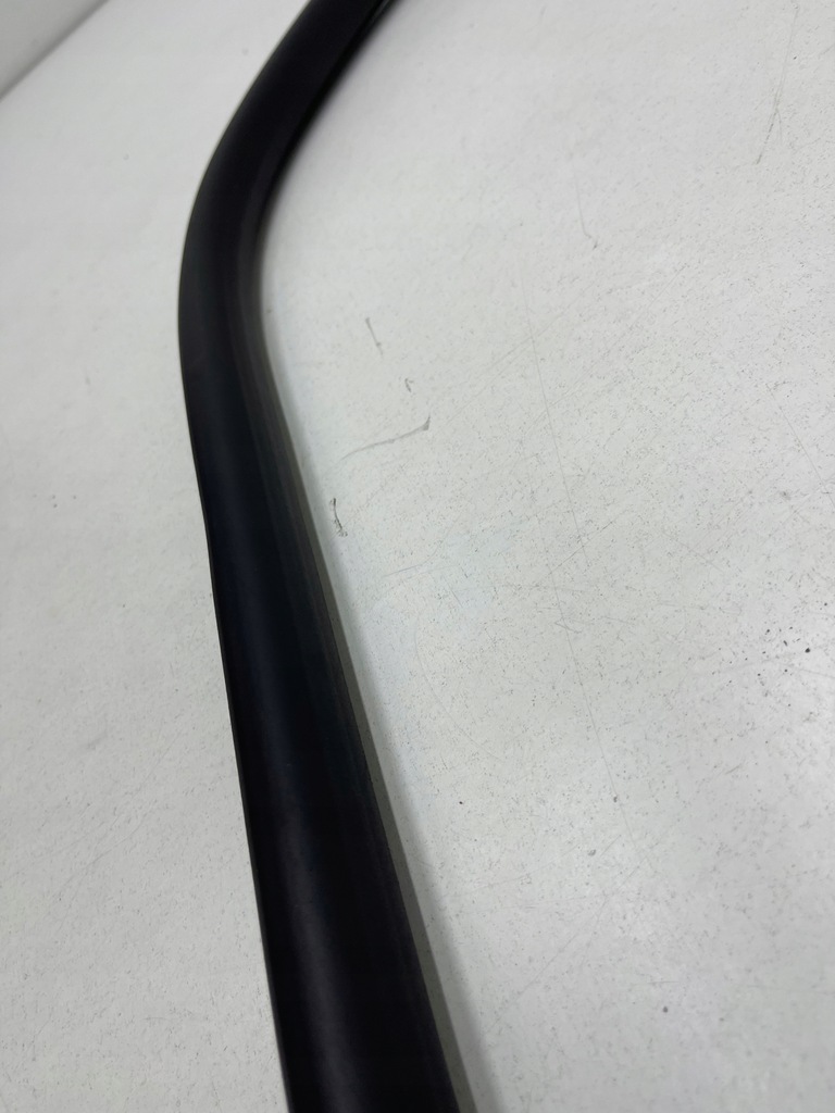 фото №6, Audi a5 8t coupe прокладка двері лівий / правий перед нижня