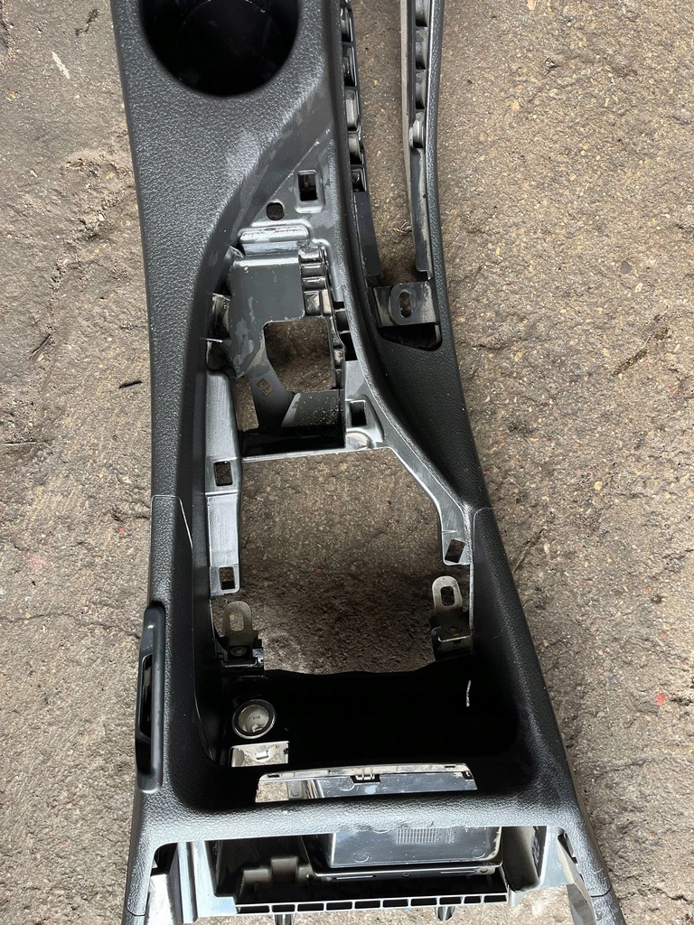 фото №8, 4 bmw x1 e84 підлокітник тунель середній