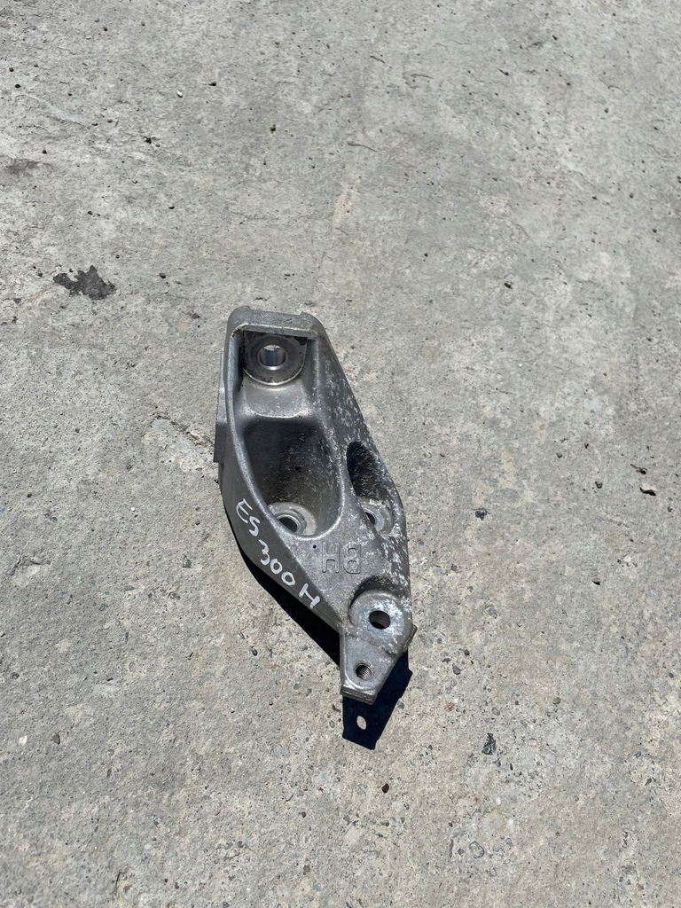 фото №1, Lexus es 300h кронштейн подушки безопасности двигателя