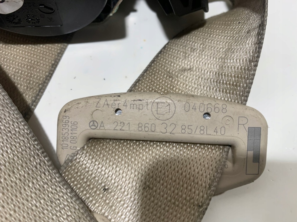 фото №5, Pas безпеки перед правий mercedes w221 07r