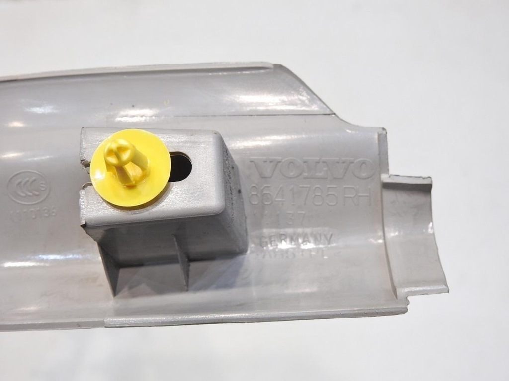 фото №7, Молдинг накладка поріг правий перед volvo v50 lift