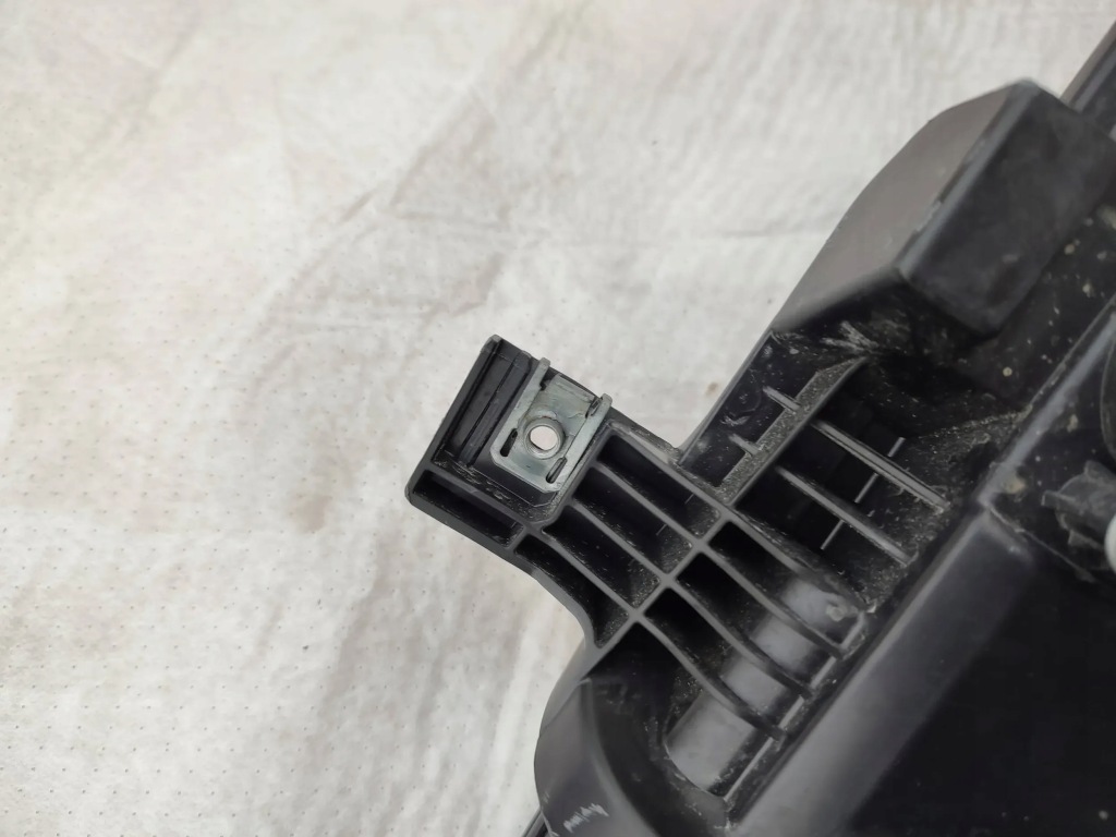 Фара фара праві перед tesla model 3 y fl рестайлінг  2021 full led Доставка