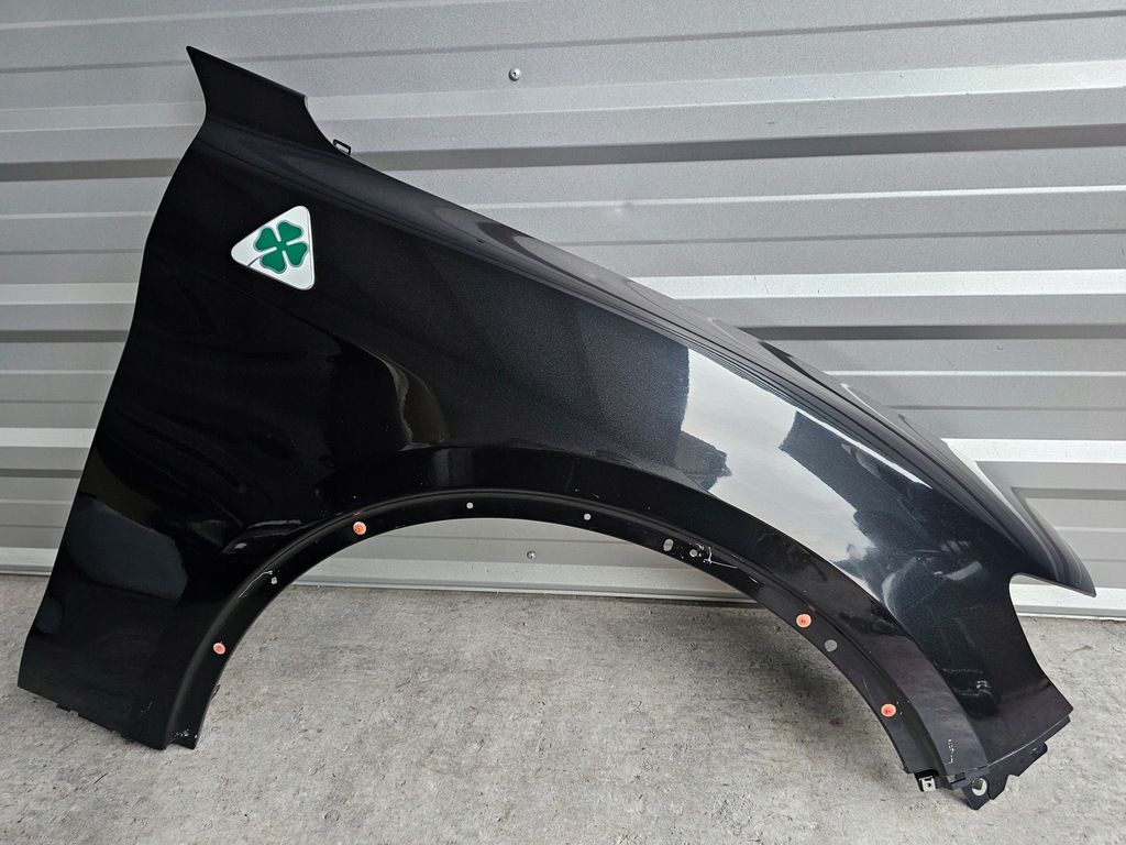 фото №1, Alfa romeo stelvio крила правий idealny