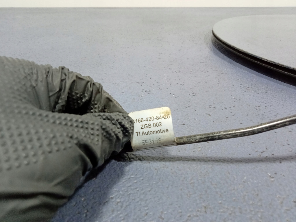 фото №6, Mercedes gls x166 шланг гальмівний жорсткий правий перед a1664208426