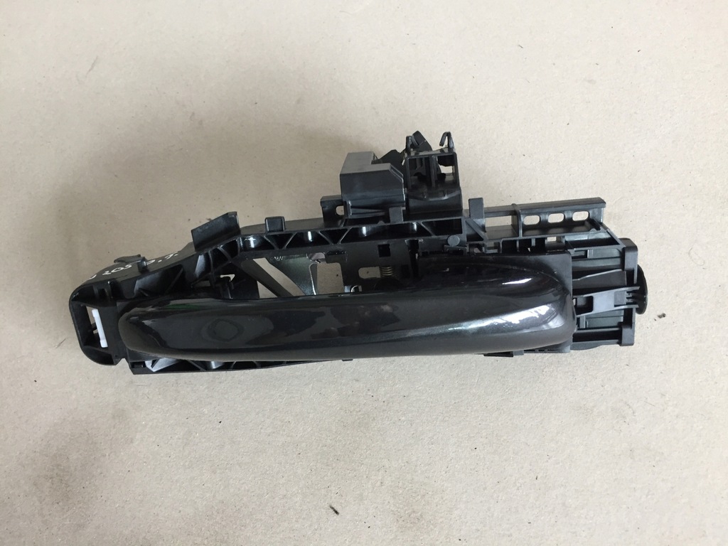 фото №1, Mercedes w205 ручка двері права задня задня 831