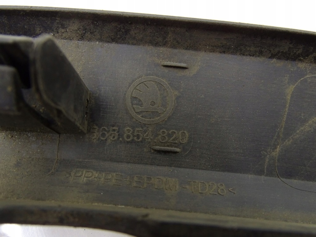 фото №8, Молдинг крыла правая правый задняя skoda kodiaq 18r