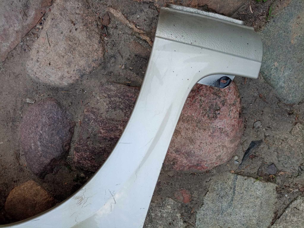 Крыло  правый  передний renault clio 3 185 Цена