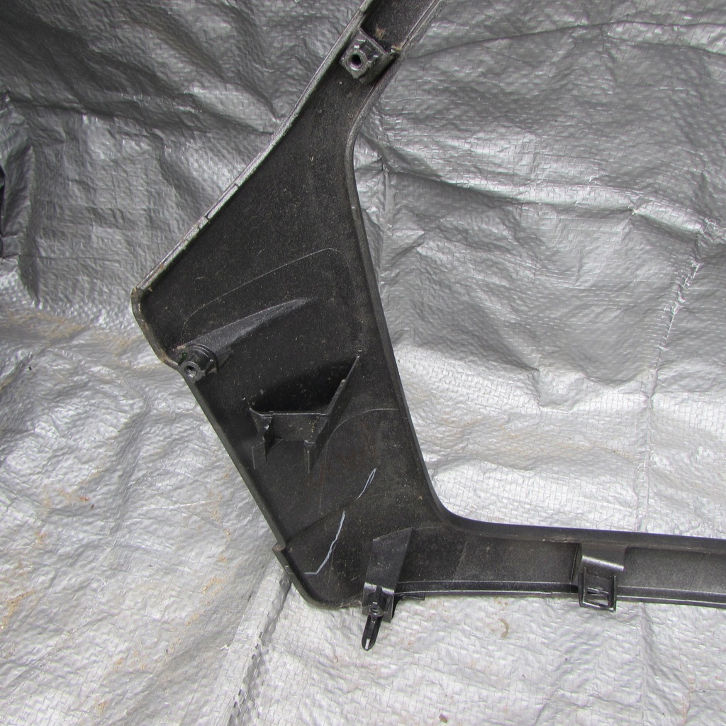 фото №10, Рамка решетка toyota hilux 53121-yp080