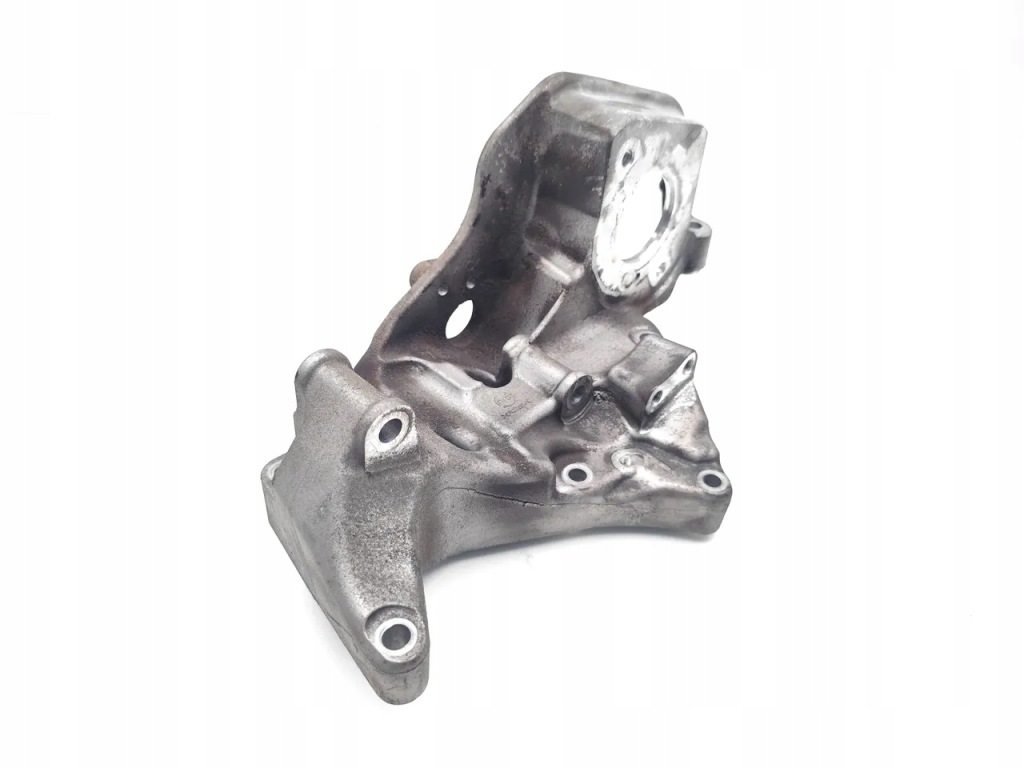 Купить Volvo v40 кронштейн генератора d2 дизель 88kw 120 hp 31401103 2015 4/5dr