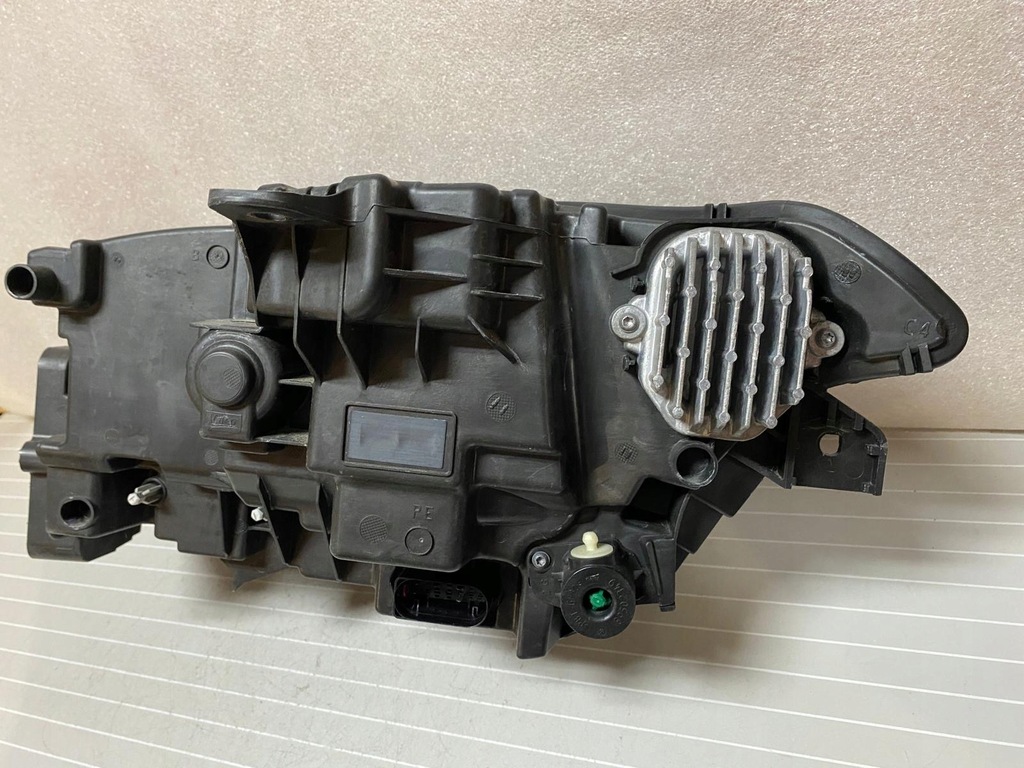 фото №10, Лампа права передня volvo xc90 ii full led 32342483 правий перед