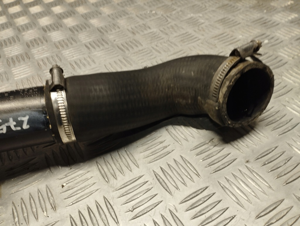 Mini cooper s r55 r56 шланг повітря 2753076 Недорого