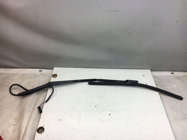 фото №1, Volvo s60 iii рычаг дворники правое 31693538