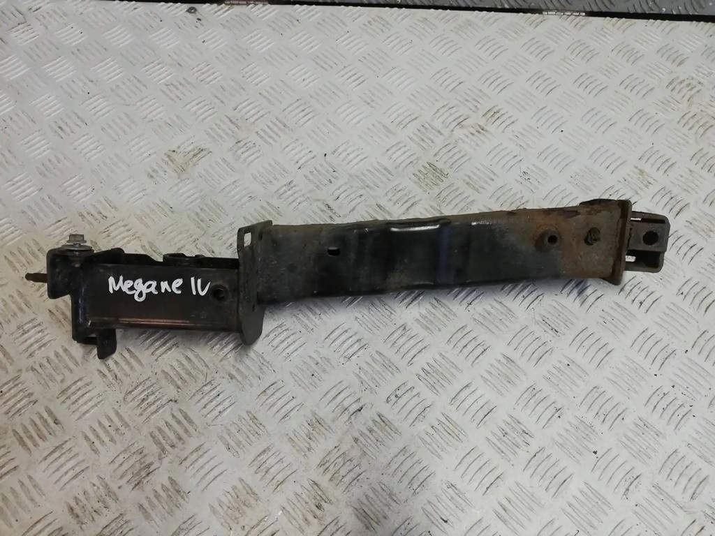фото №1, Зона деформации правая кронштейн renault megane iv