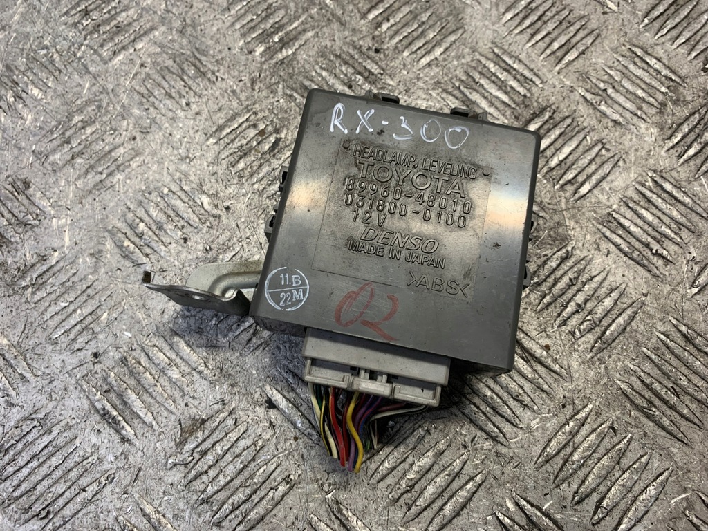 фото №1, Lexus rx300 i модуль блок управления 89960-48010