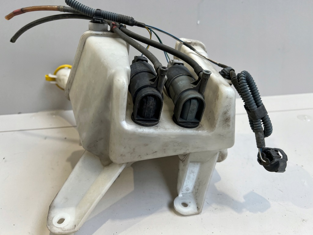 фото №7, Бачок омывателя toyota yaris iii