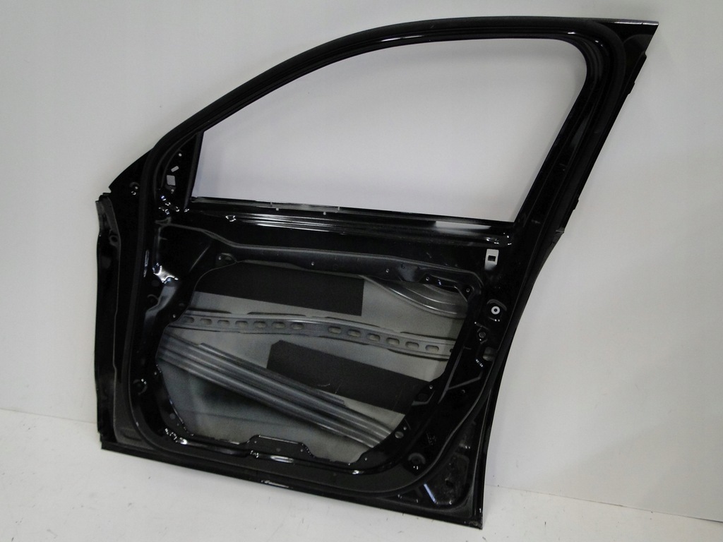 фото №11, Mercedes glc x253 253 suv дверь передние правое перед правый 197 чёрные