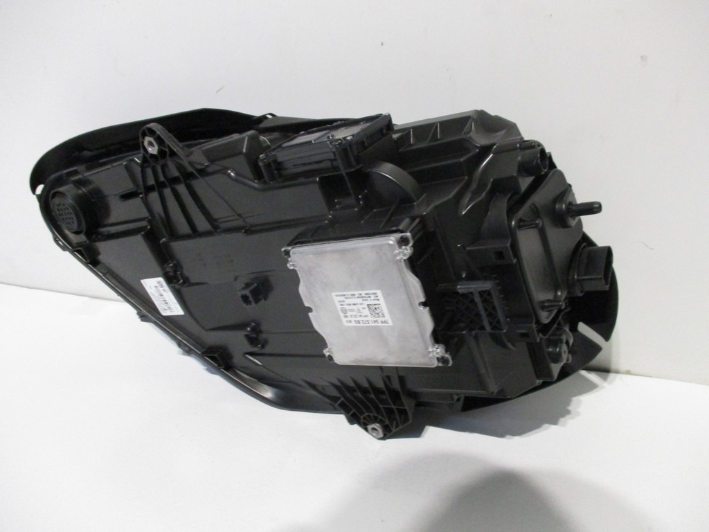 фото №12, Лампа правая full led macan 95b941010bb matrix