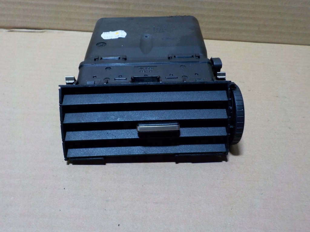 фото №1, Ford focus c-max 1.8b 2003r. решітка обдув 3m51r014l21