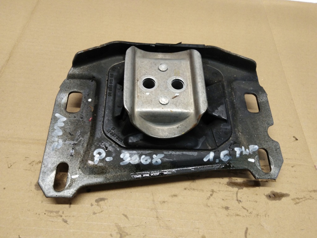 фото №1, Peugeot 3008 ii кронштейн коробки подушка 9813699680