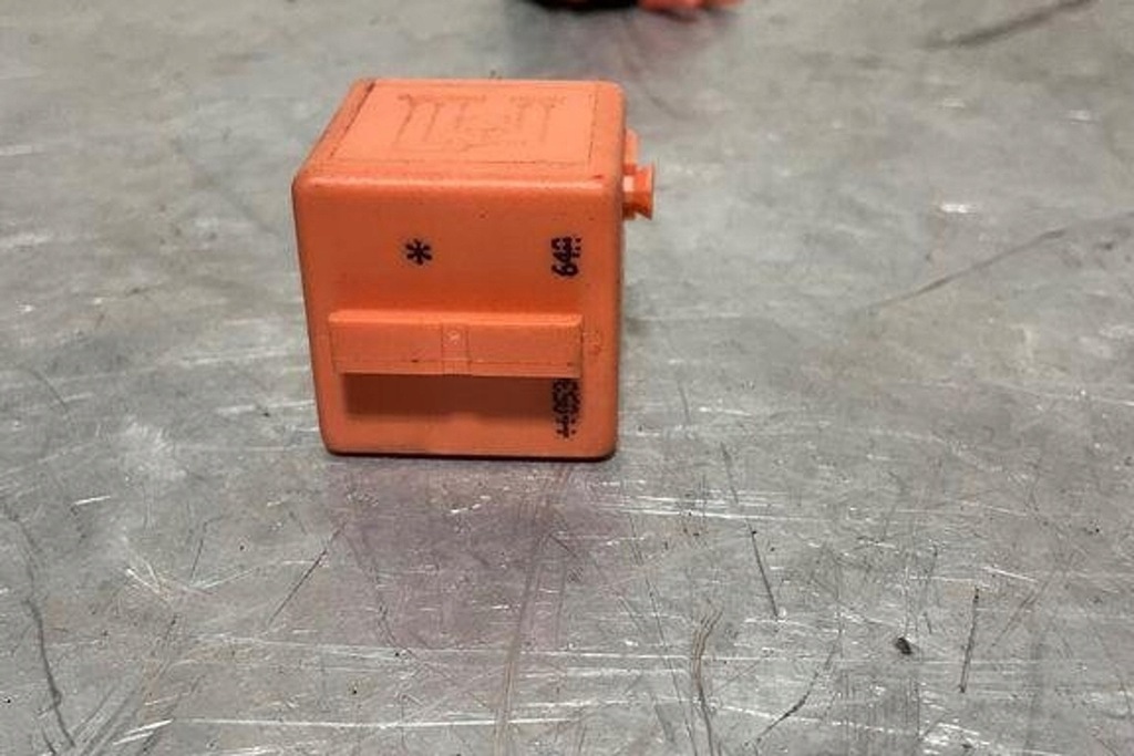 фото №8, Реле bmw 5 touring e61 1742690 3.0l бензиновый 2008