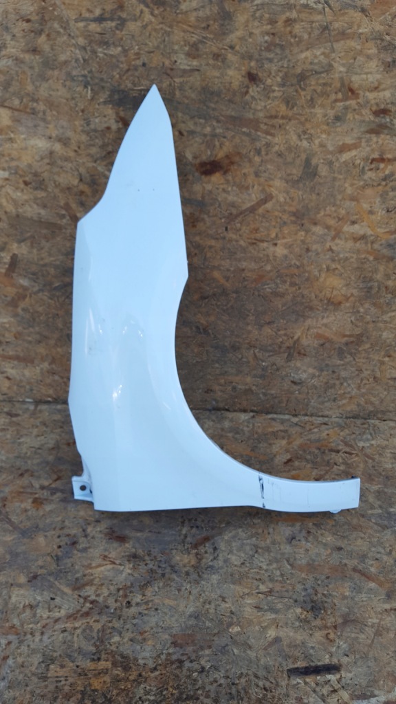 Купить Citroen c4 1 1 крыло  передний