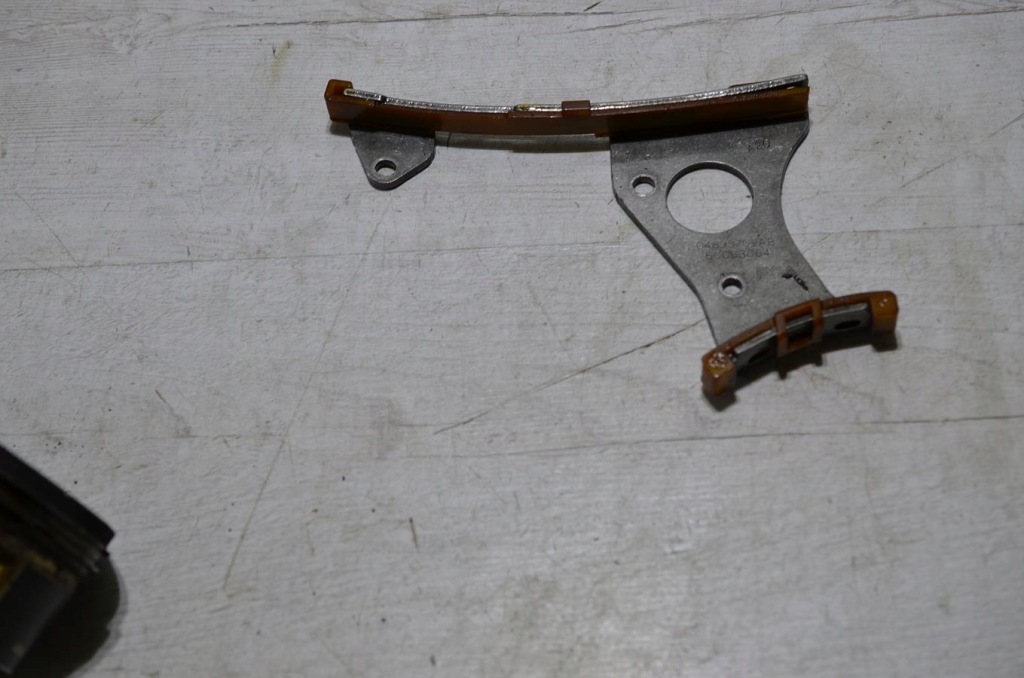 фото №1, Напрямна ланцюга розподільного валу 2.0 alfa romeo giulia