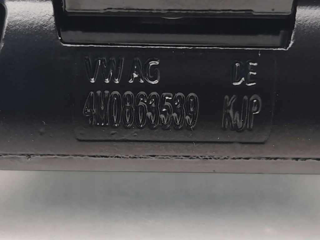 фото №7, Audi a6 зачіп багажника 2021 estate 4/5dr 4m0863539 19-24 rs6 quattro