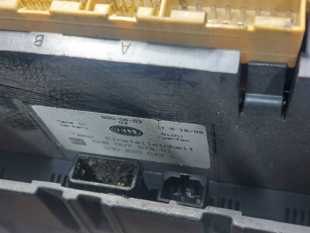 фото №11, Рамка консолі середня радіо панель обдув seat toledo ii 1m1862531c