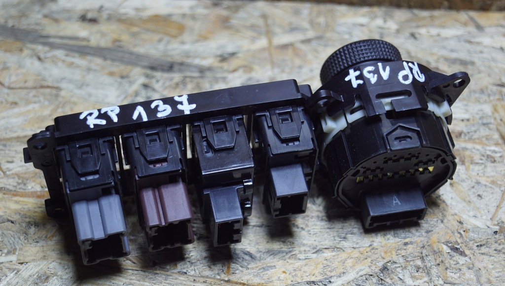 фото №10, Панель перемикач приводів обігрів сидінь esp nissan navara d40 lift