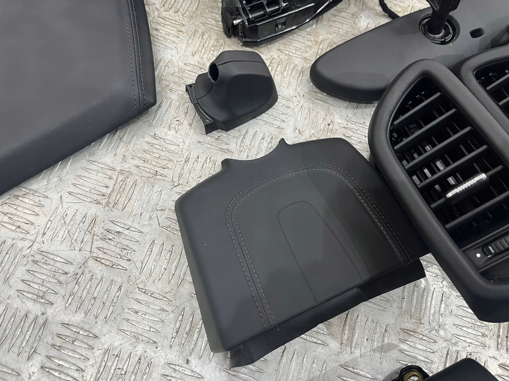 фото №8, Porsche cayenne 7p5 набір шкіра exclusive годинник