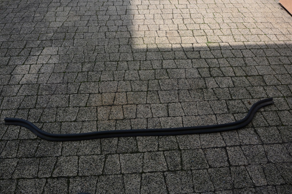 фото №1, Прокладка капот vw jetta 5c6