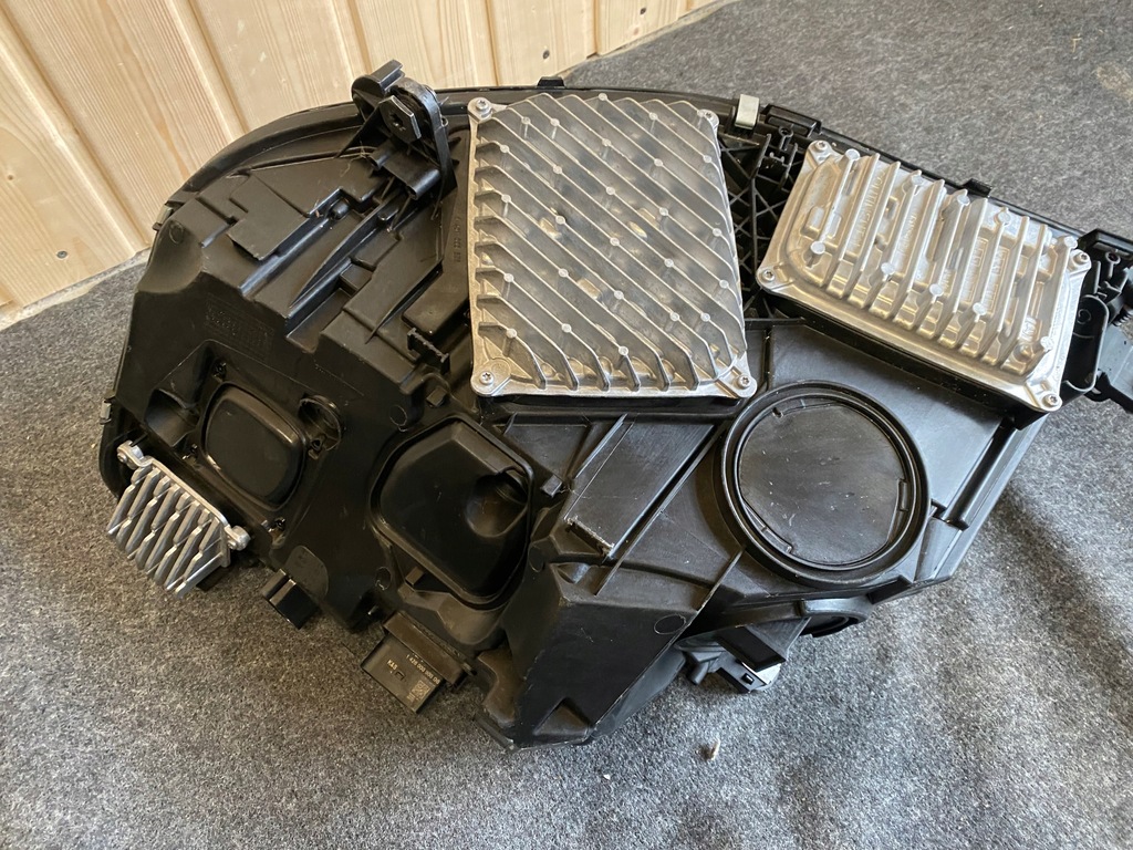 фото №9, Лампа правая mercedes s klasa w223 digital