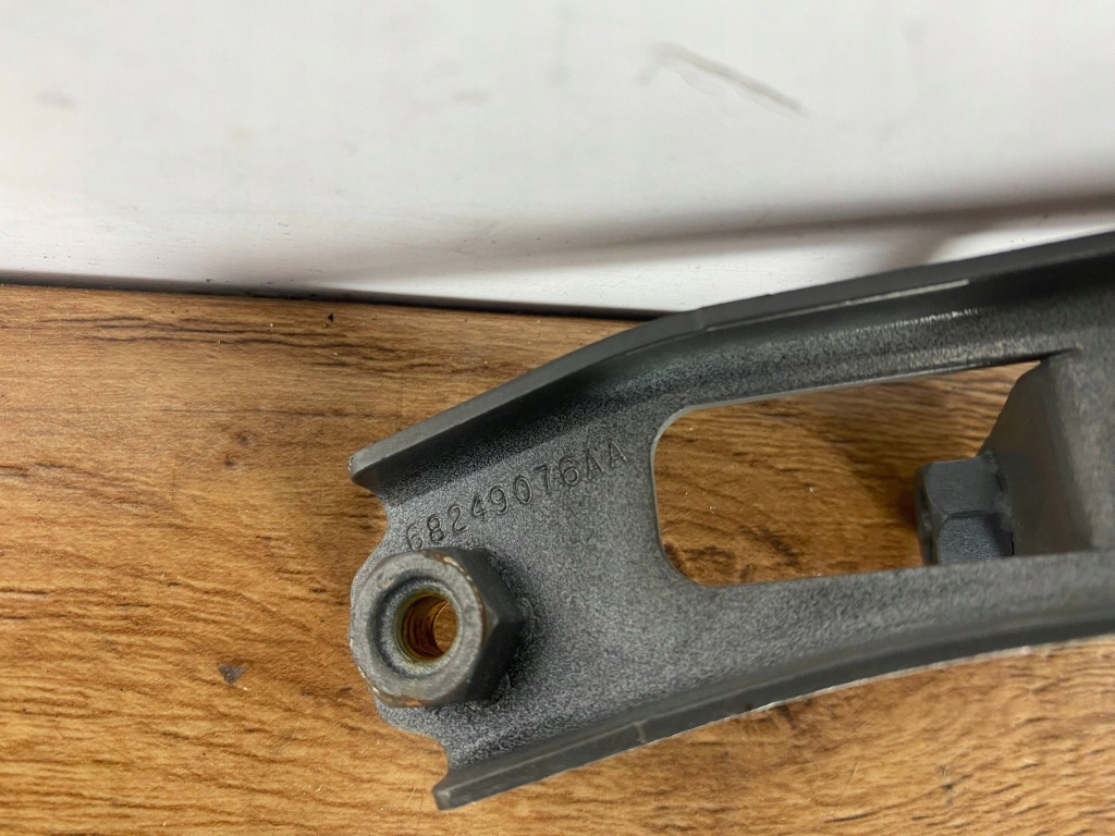 фото №9, Кронштейн кронштейн кронштейн dodge charger 2015+