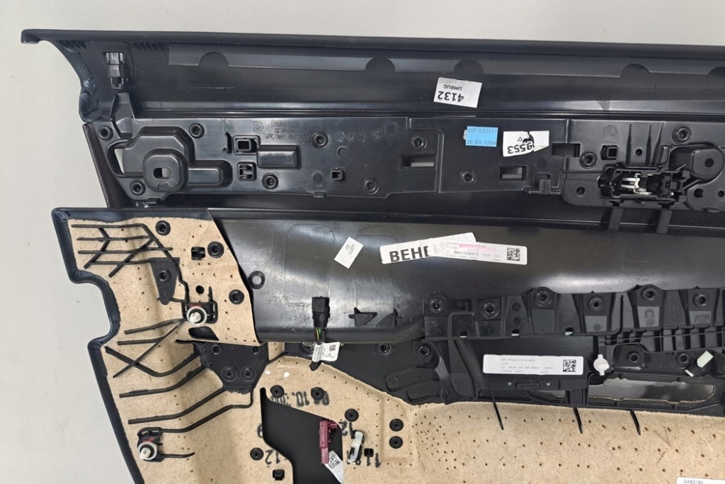 фото №7, Обшивка передних правых дверь bmw 7 g11, g12 60853181 2019