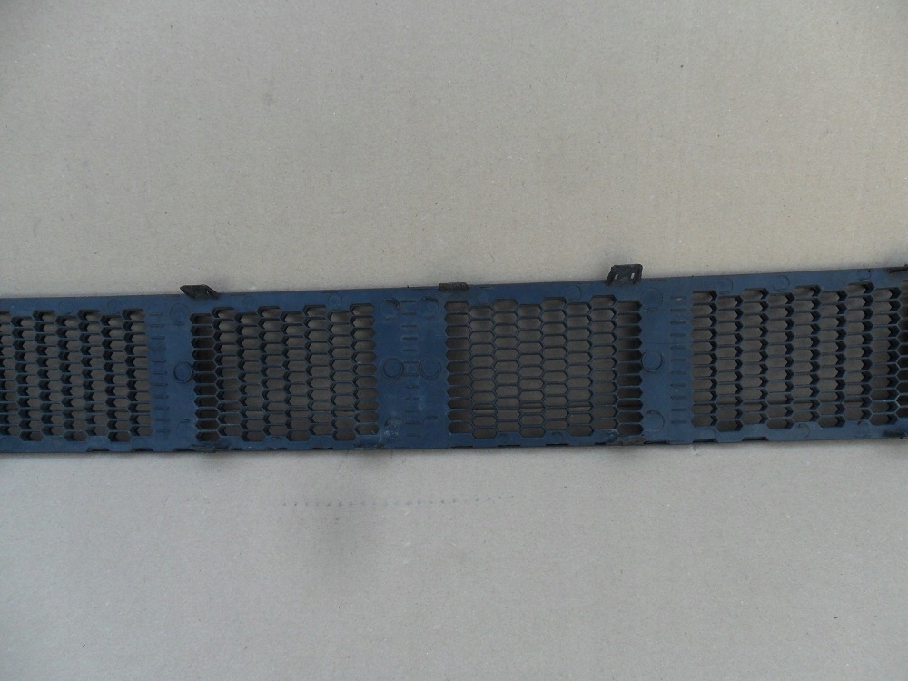 фото №8, Nissan almera n16 lift 2003 2004 решітка w бампері