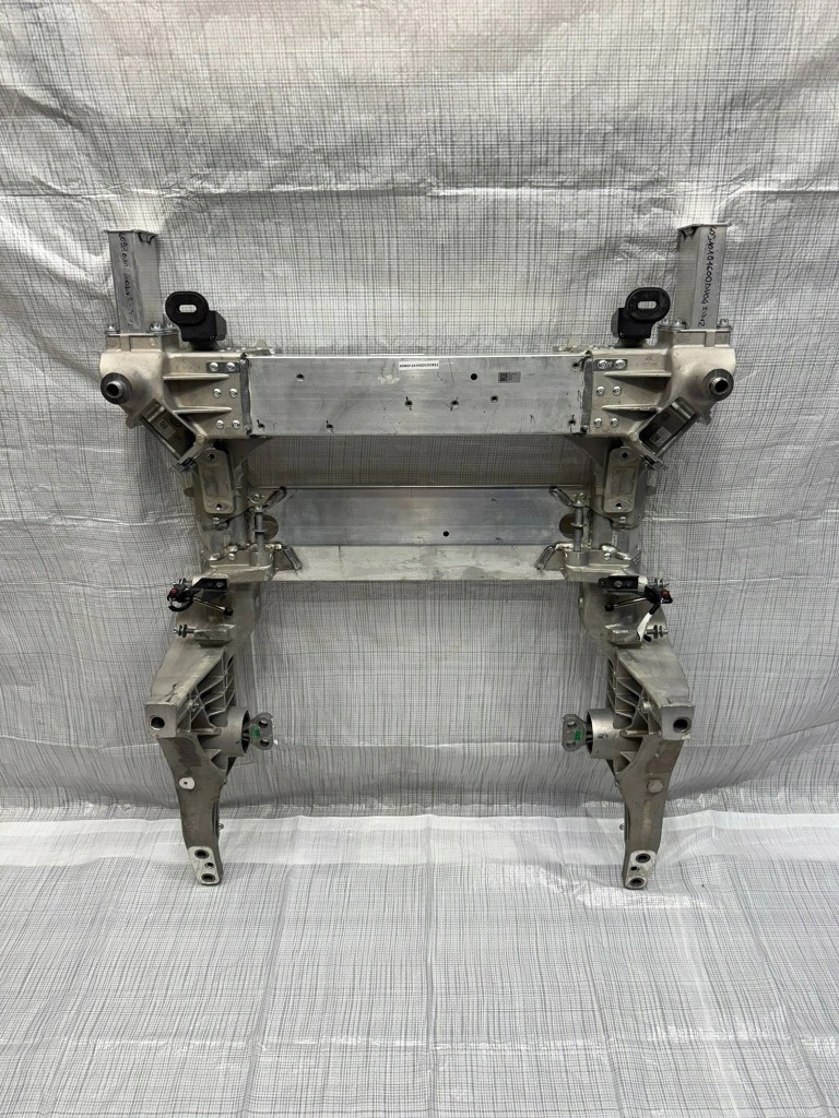 фото №1, Maserati grecale folgore подрамник передние подрамник подрамник