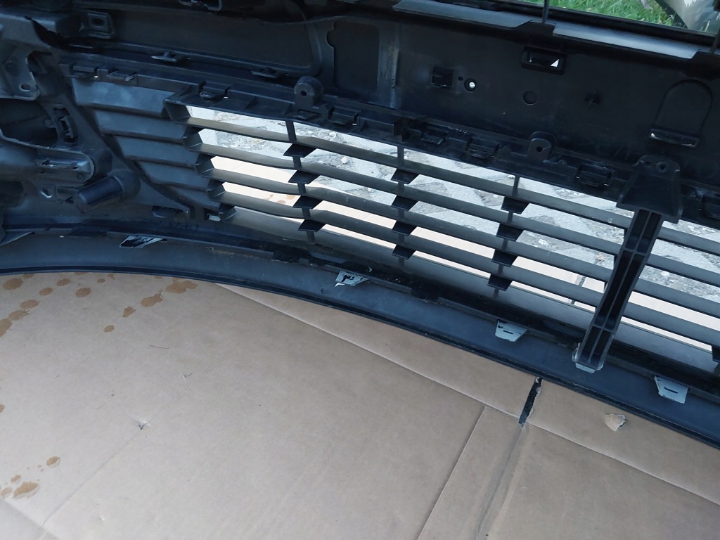 Бампер перед renault megane iii 3 lift оригинал с Разборки