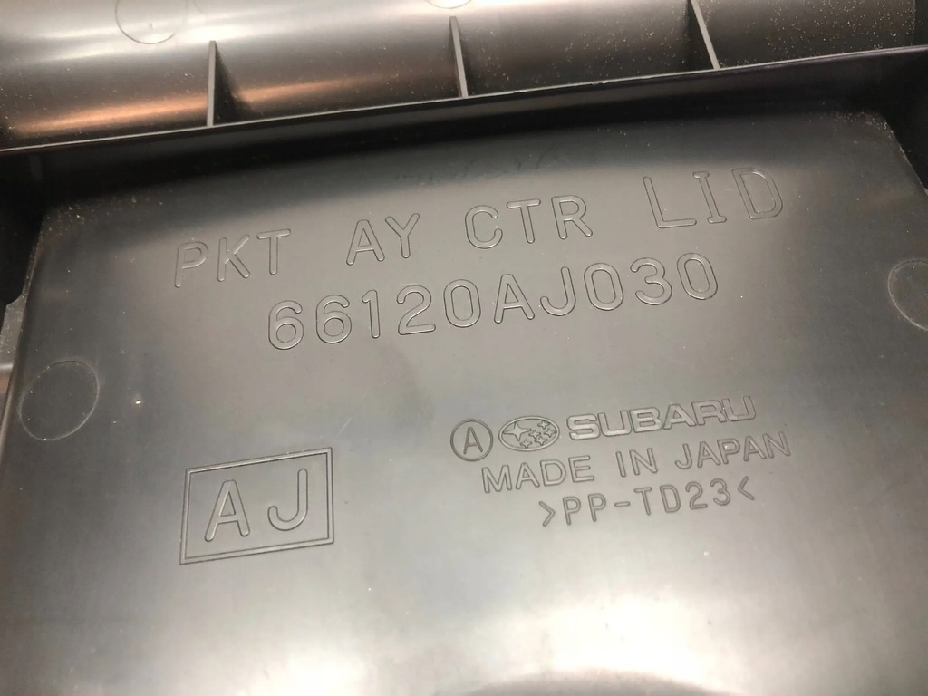 фото №9, Subaru outback 4 iv br 2010r бардачок консоли панель воздуховод корпус радио