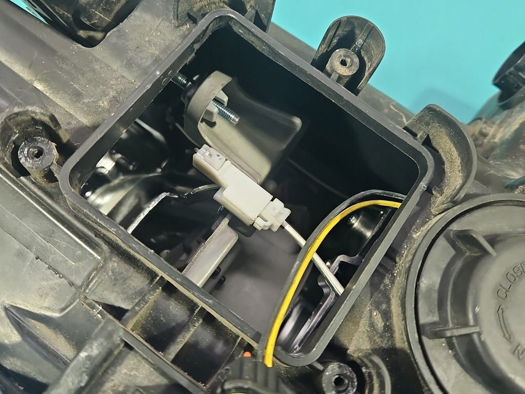 фото №11, Фара левый лампа перед bixenon led hyundai ix35 09-13 europa