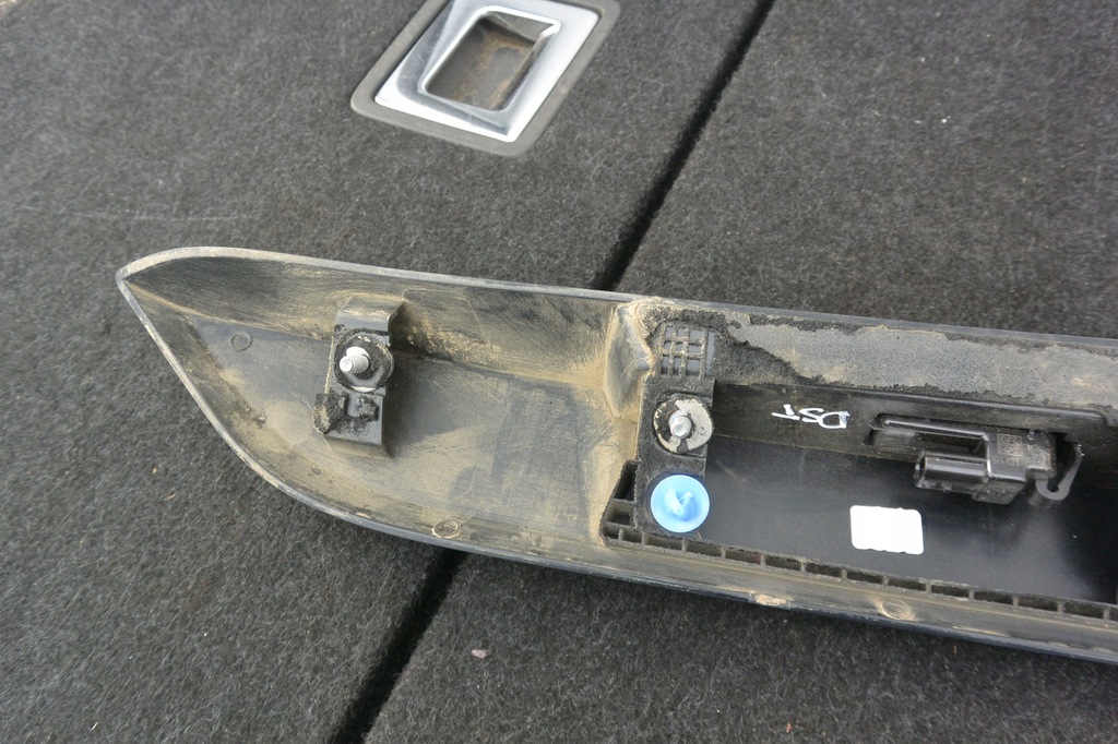 фото №12, Накладка кришки багажника камера kpl оригінал dacia renault duster ii