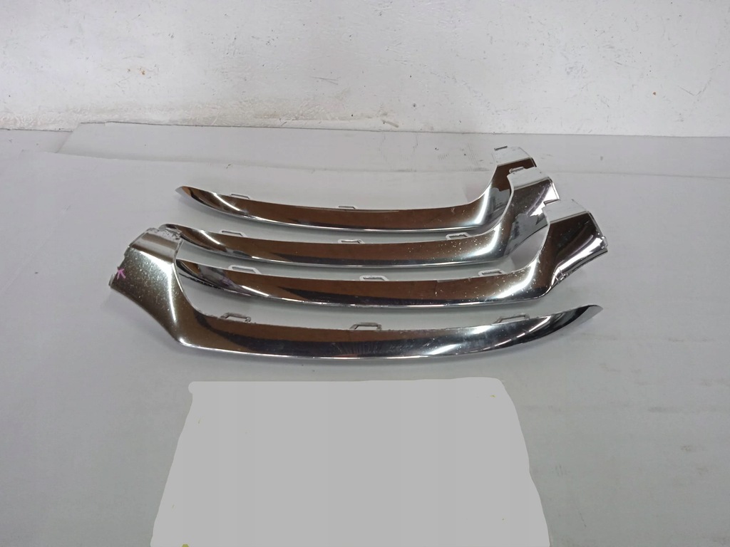 фото №12, Молдинг бампера левый перед mercedes-benz w205 amg