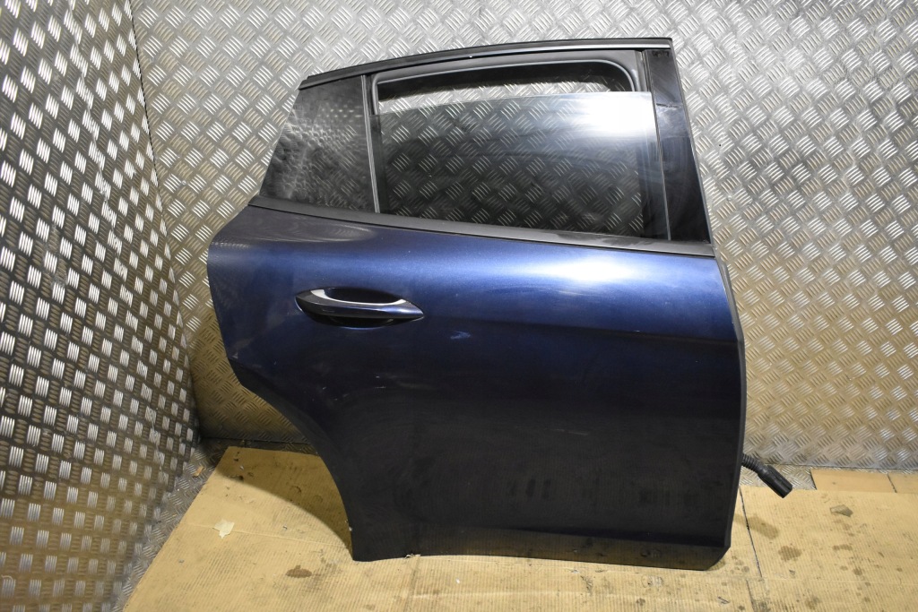 фото №1, Idealne двері kpl. задня задні праве porsche panamera 971 w колір m5f 1