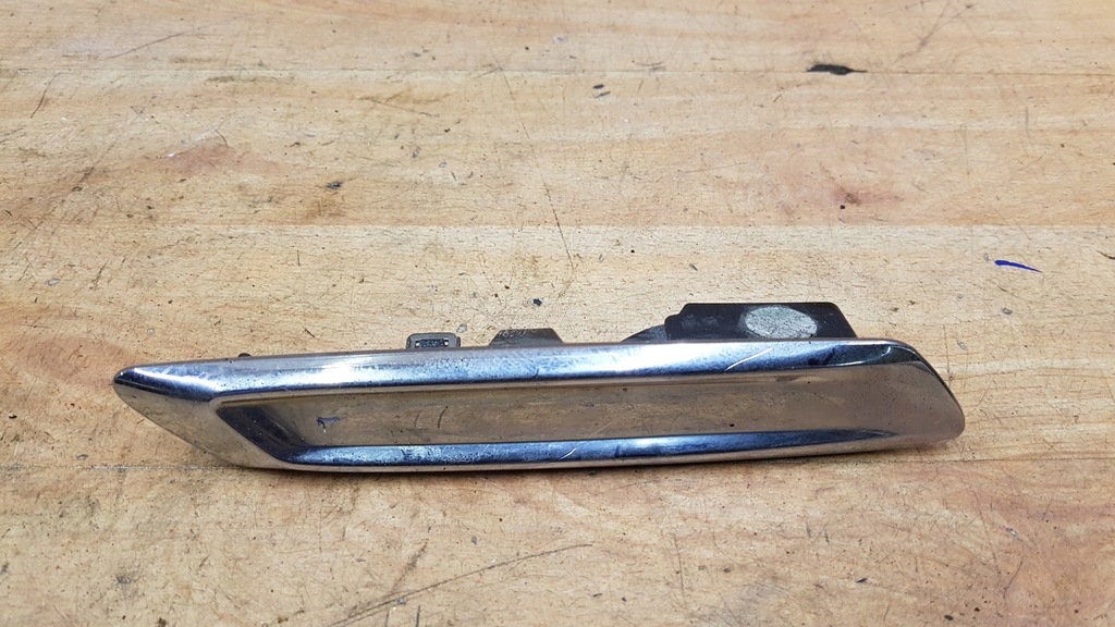 фото №1, Молдинг крыла перед правая bmw f10