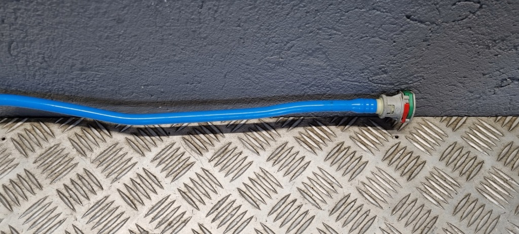 Bmw оригинальный номер 7449067 3' g20 g21 4' g22 g23 шланг обратный топливной  с задний Киев